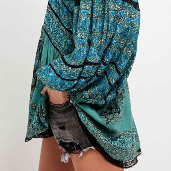 Free People Luna Scarf Print Lace Trim Tunic - Picture 7 of 7